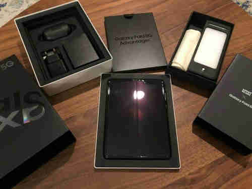 Samsung Galaxy Fold 5G - 512GB - Cosmos Black (Unlocked) Mont Blanc
