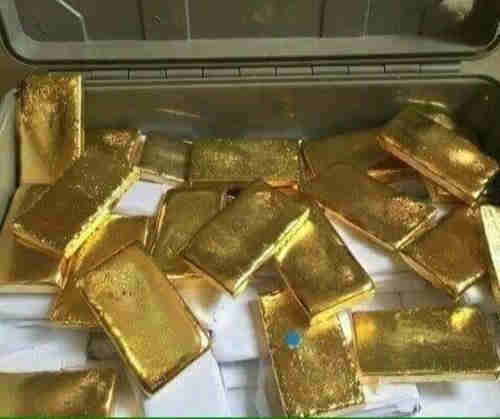 Au gold dore bars and nuggets