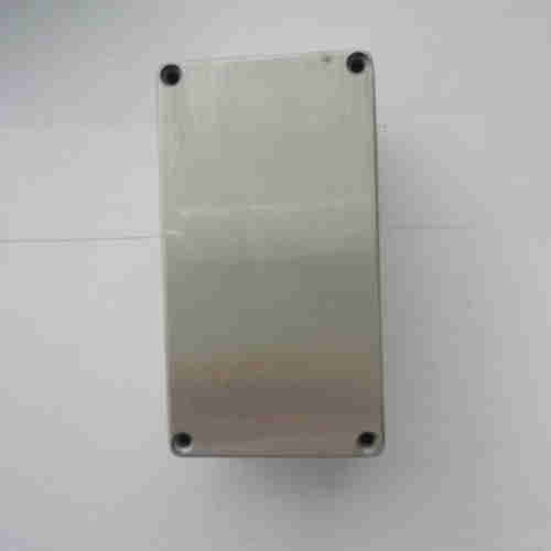 Aluminum alloy accessory case for guitar electronics