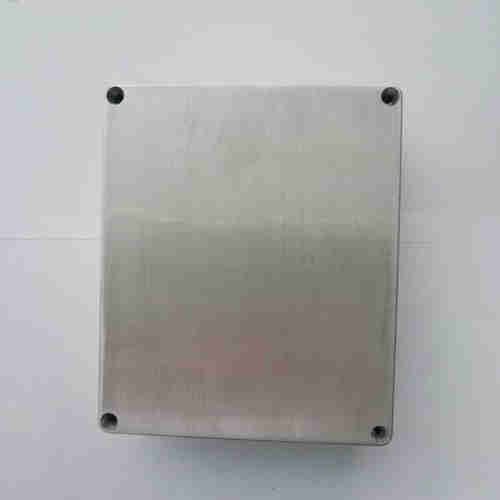 Aluminum alloy accessory case for guitar electronics