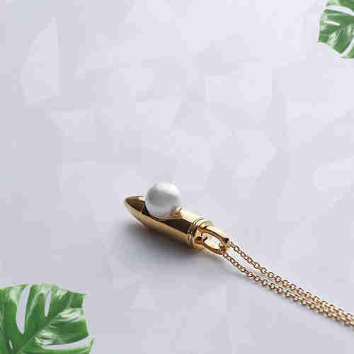 Romeo bullet necklace