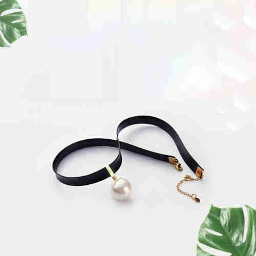 Gravity series round pearl leather rope choker