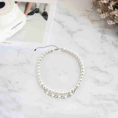 Double pearl chain necklace