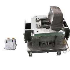 China Cylinder Head Die Casting Molds 