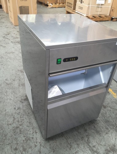Commercial Ice maker machine