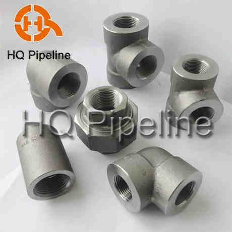 Threaded pipe fittings