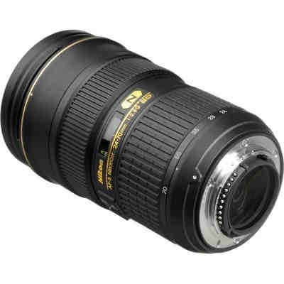 Nikon AF-S Nikkor 24-70mm f/2.8G ED Autofocus Lens (Black)