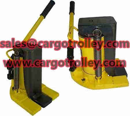 Hydraulic jack rotate flexiblly