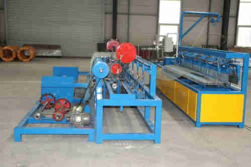 Automatic Single Wire Chain Link Fence Diamond Mesh Opening 30X30-100X100 Machine 